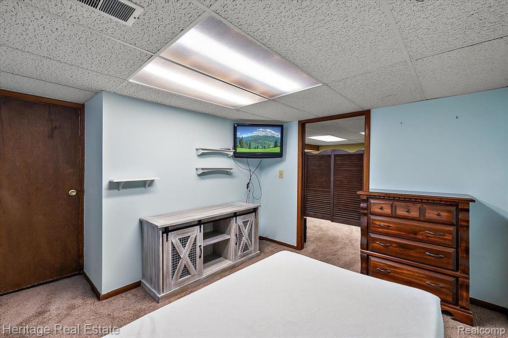 2855 ROUNDTREE Drive, APT 104 L, Troy, MI 48083 — Photo 24