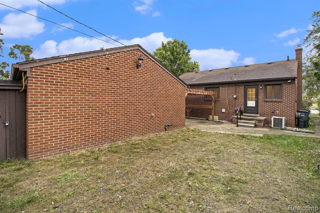 947 N Main Street, Clawson, MI — Photo 30