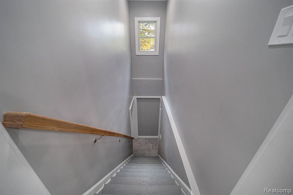 7175 Richardson Road, West Bloomfield, MI 48323 — Photo 32