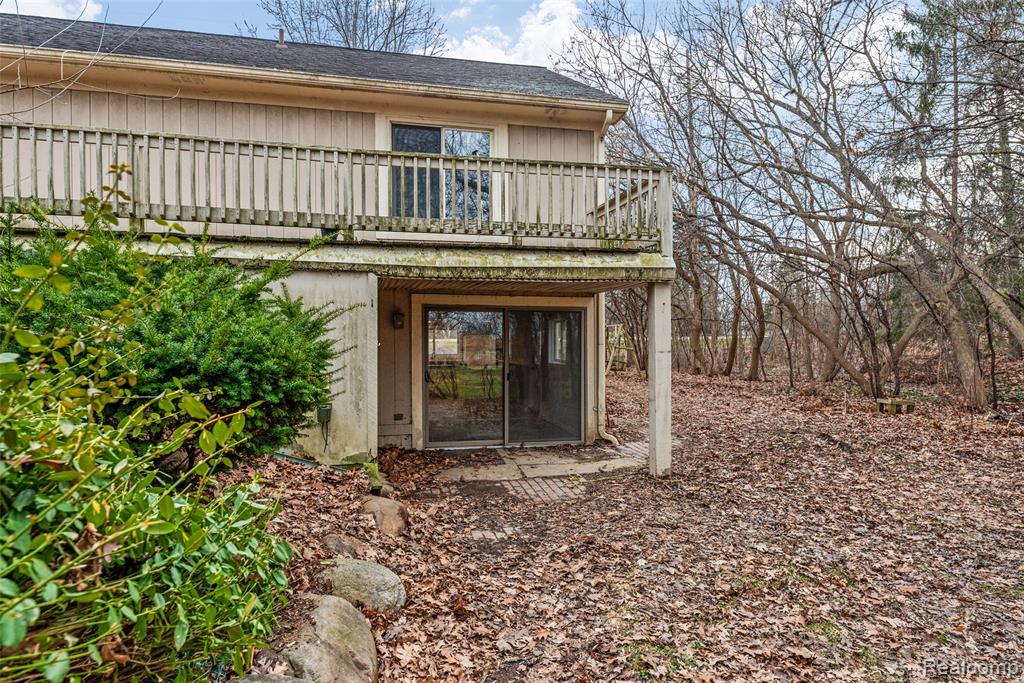 8732 Elizabeth Lake Road, White Lake, MI — Photo 39