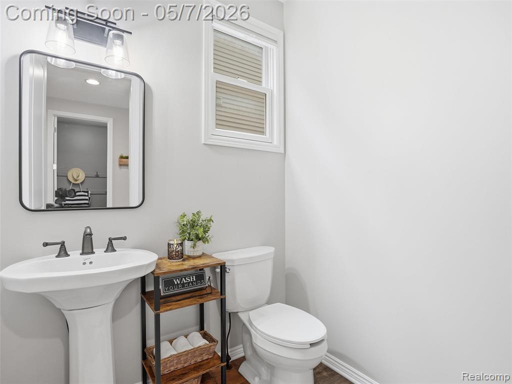 13435 Lake Shore Drive, Fenton, MI 48430 — Photo 18