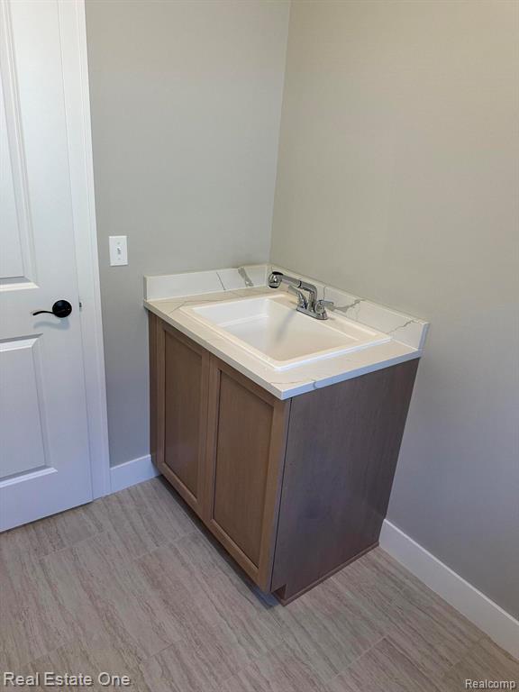 50402 Oakbrooke Drive E, Chesterfield, MI 48047 — Photo 41