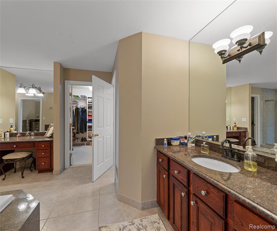 17747 PARKSHORE Drive, Northville, MI 48168 — Photo 52