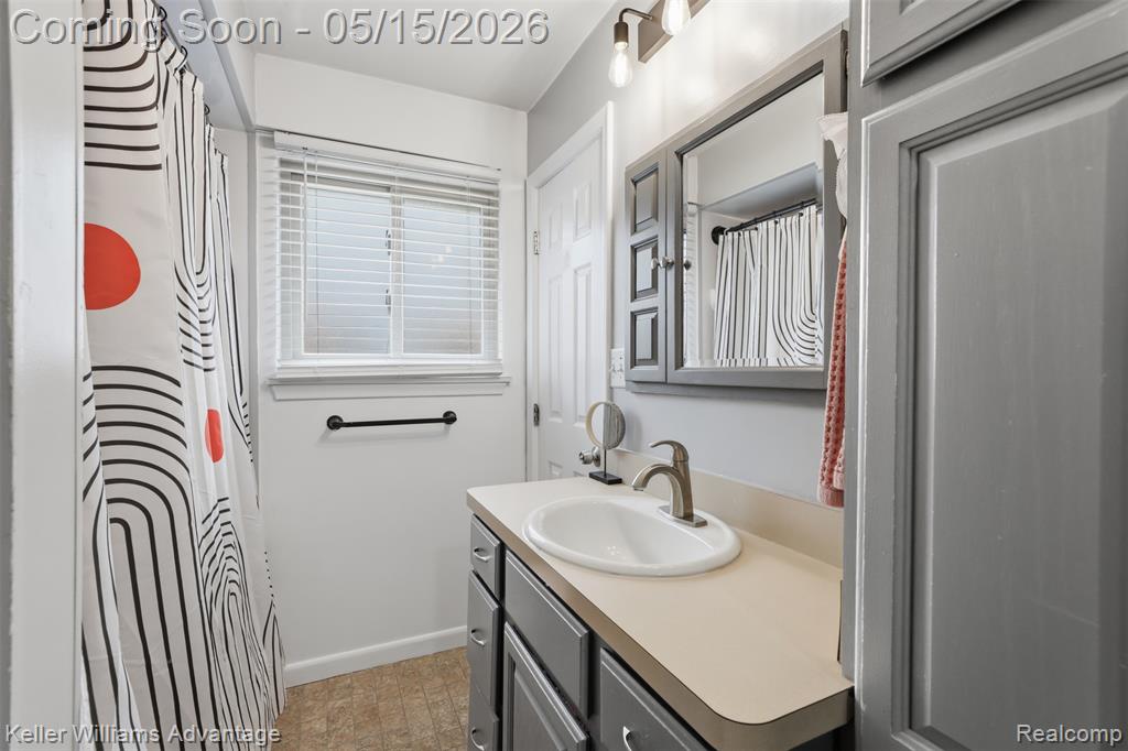 6018 Arcola Street, Garden City, MI — Photo 13