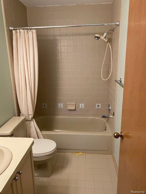 37557 AMBER Drive, Farmington Hills, MI 48331 — Photo 39