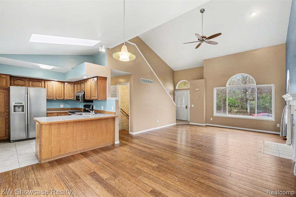 959 E Maple Street, Holly, MI 48442 — Photo 4