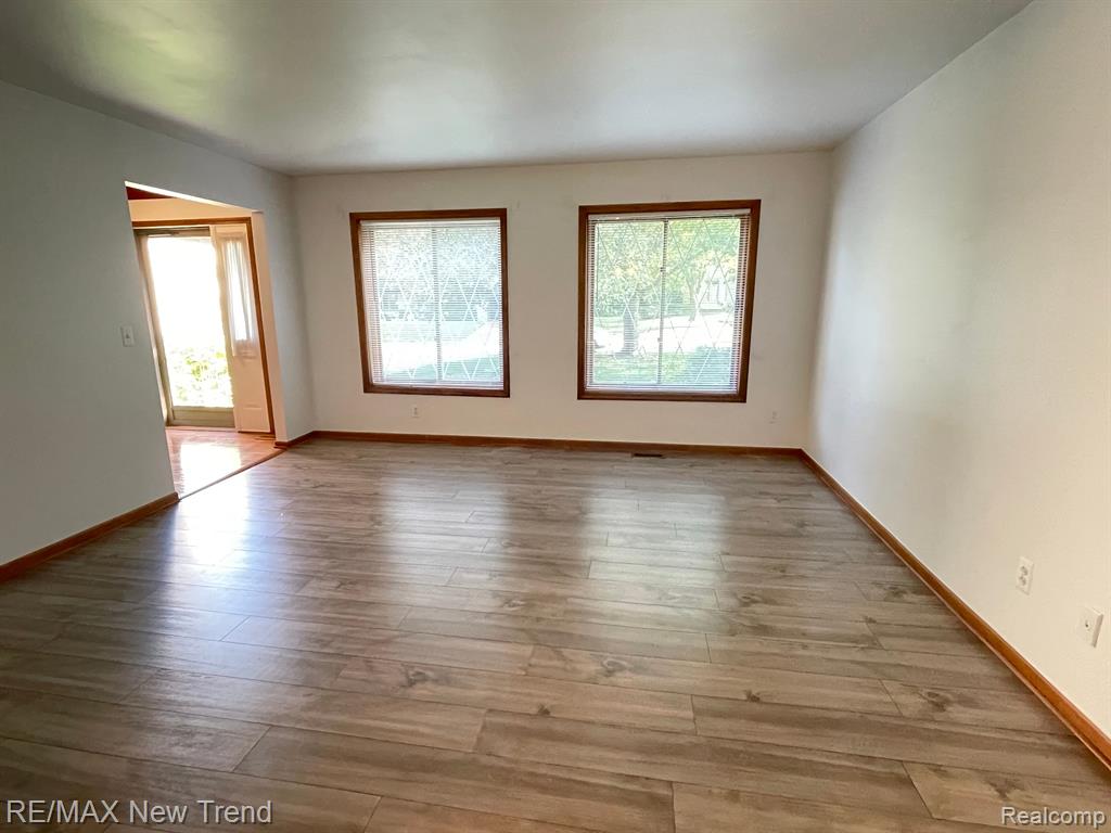 44624 Ford Way, Novi, MI — Photo 2