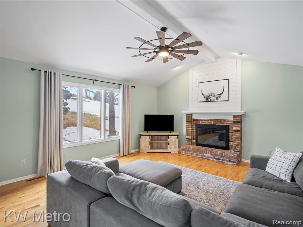 441 DORCHESTER Way, Milford, MI 48381 — Photo 24