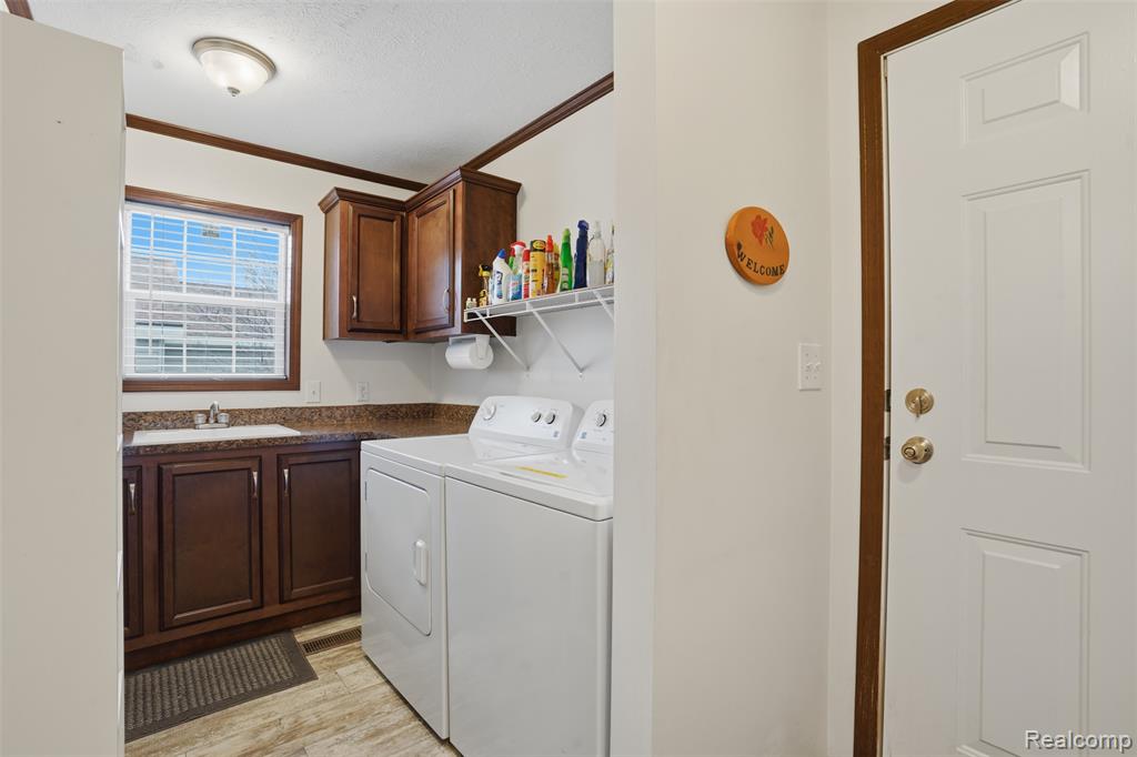 16208 Derby Circle, Holly, MI 48442 — Photo 27
