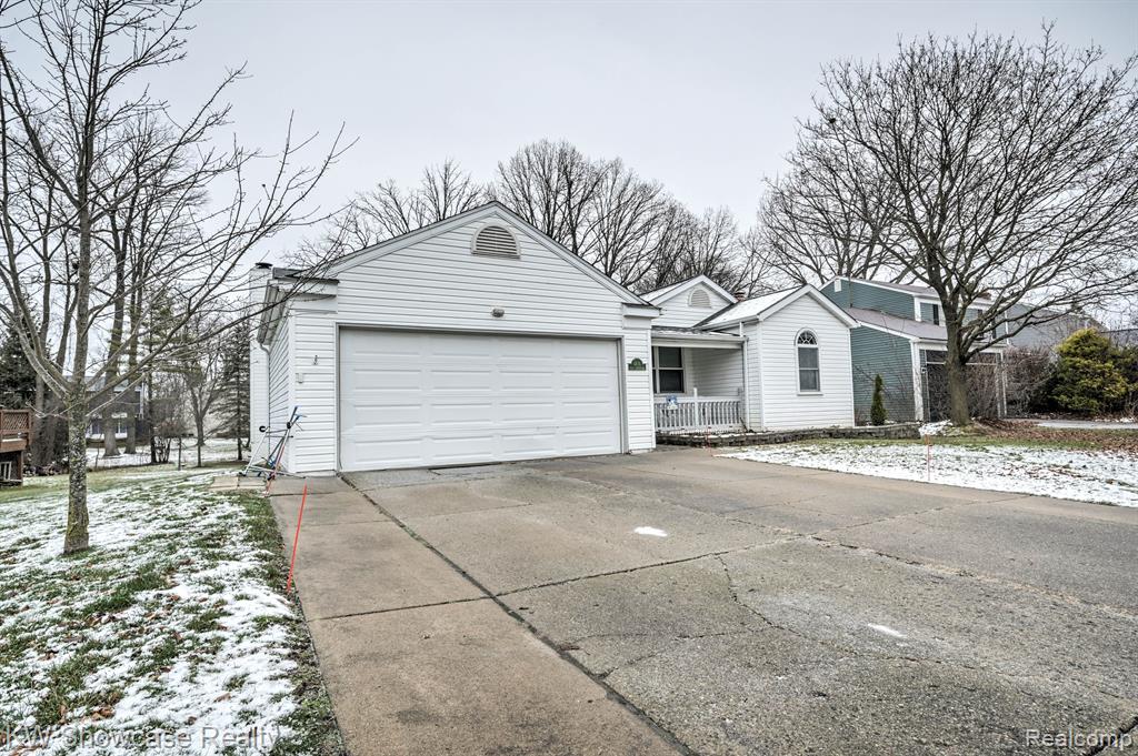 5806 KING JAMES, Waterford, MI 48327 — Photo 3