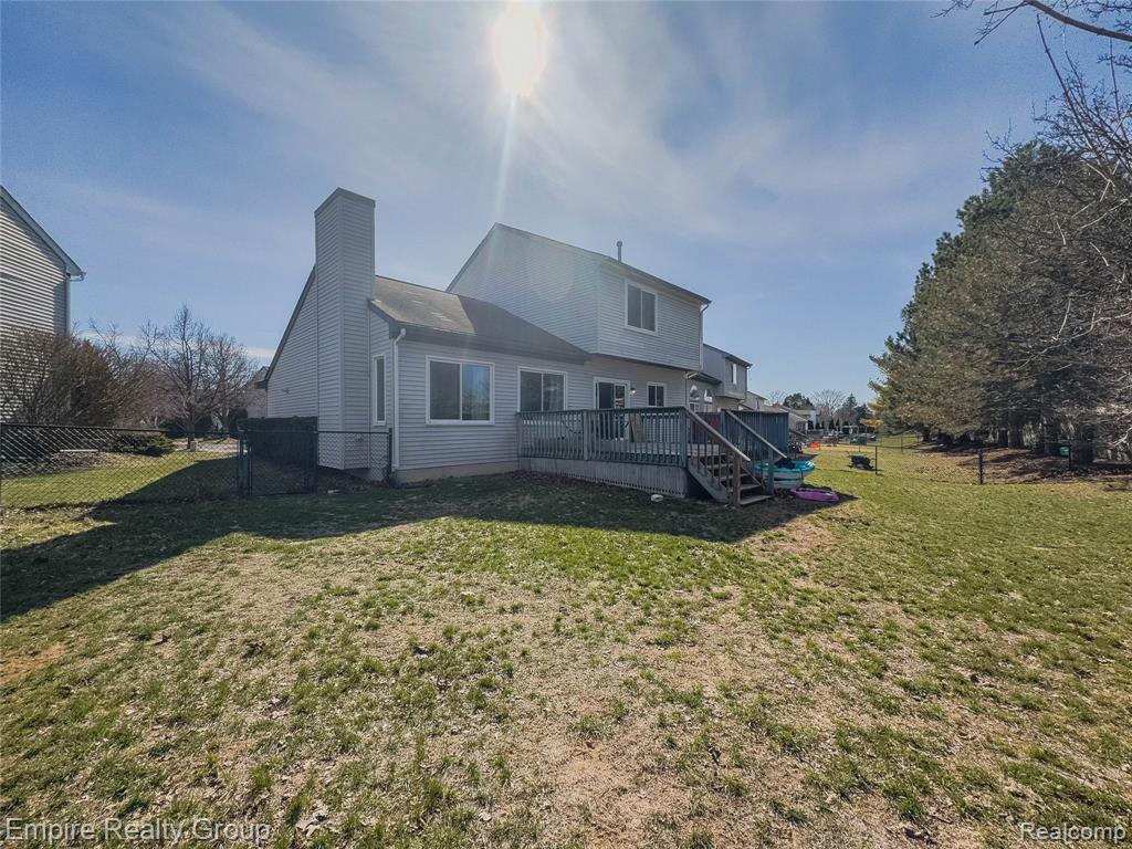 5925 Northridge Circle, Waterford, MI 48327 — Photo 33