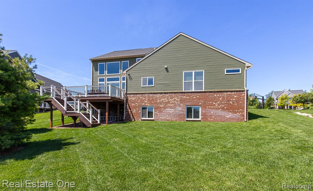26164 International Drive Drive, South Lyon, MI 48178 — Photo 57