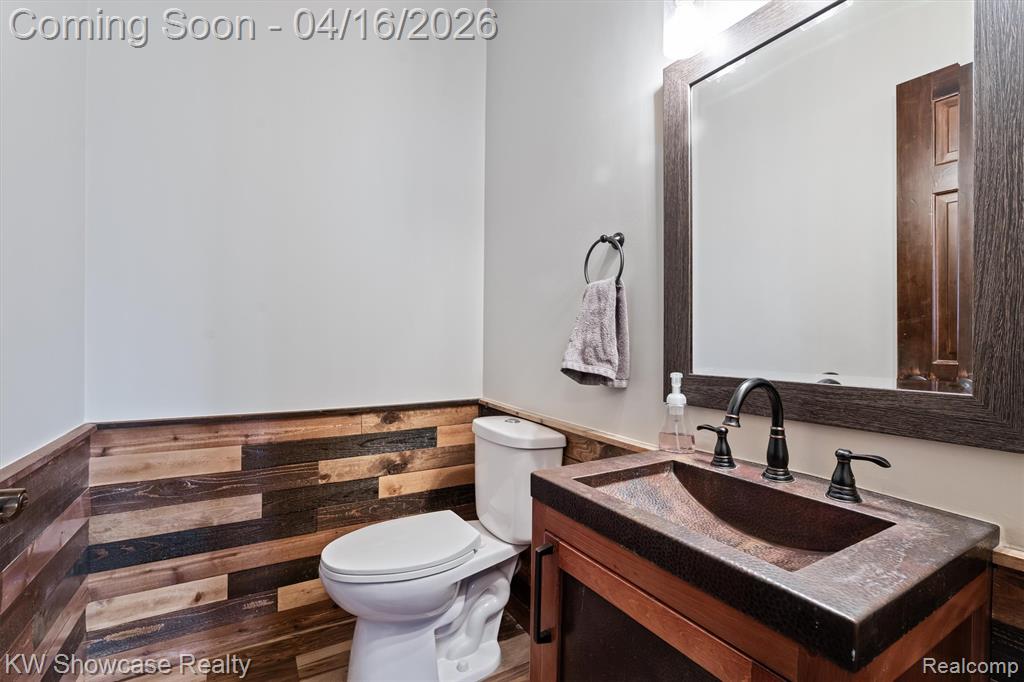 8315 E Allen Road, Fenton, MI 48430 — Photo 22