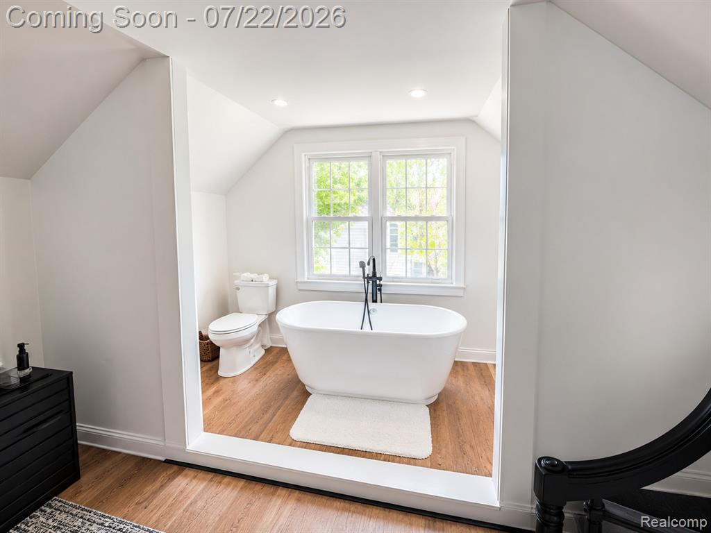 10425 Elgin Avenue, Huntington Woods, MI — Photo 14