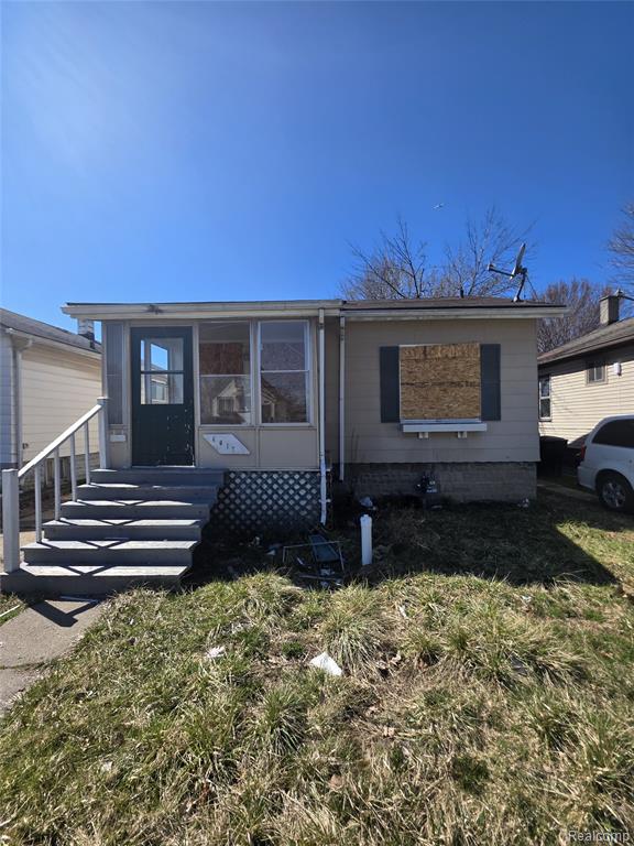 6017 Plainview Avenue, Detroit, MI 48228 — front exterior