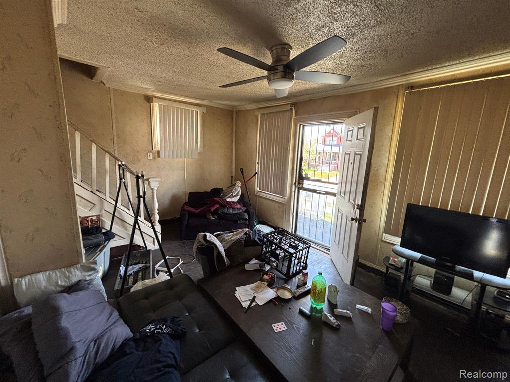 5572 CADILLAC Avenue, Detroit, MI 48213 — Photo 7