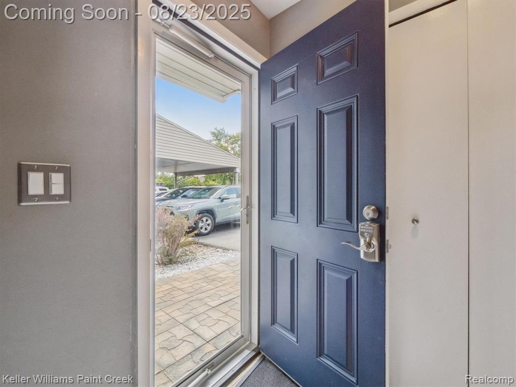751 Kirts Boulevard, Troy, MI 48084 — Photo 10
