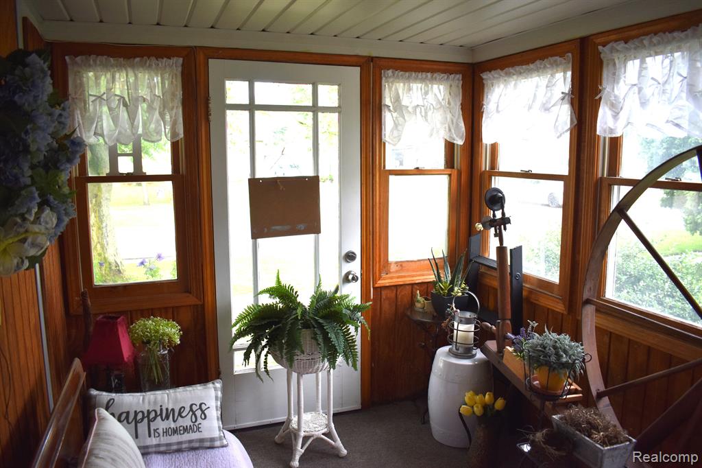 309 S MAPLE Street, Webberville, MI 48892 — Photo 12