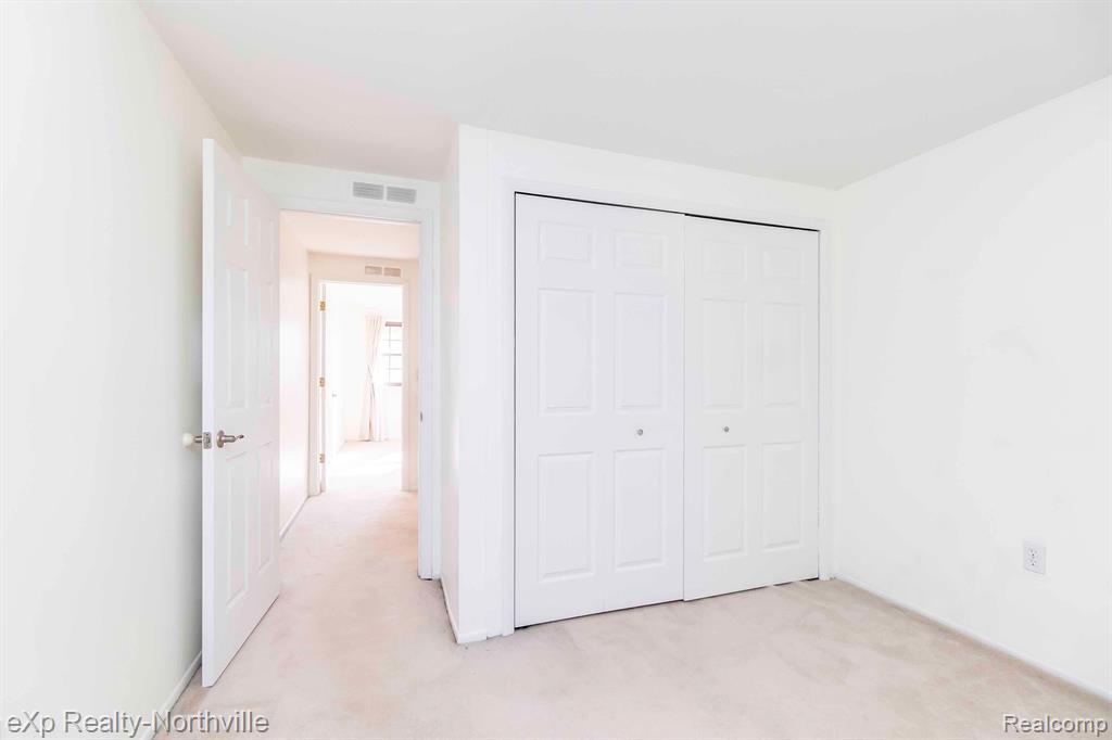 22853 CRANBROOKE Drive, Novi, MI — Photo 29