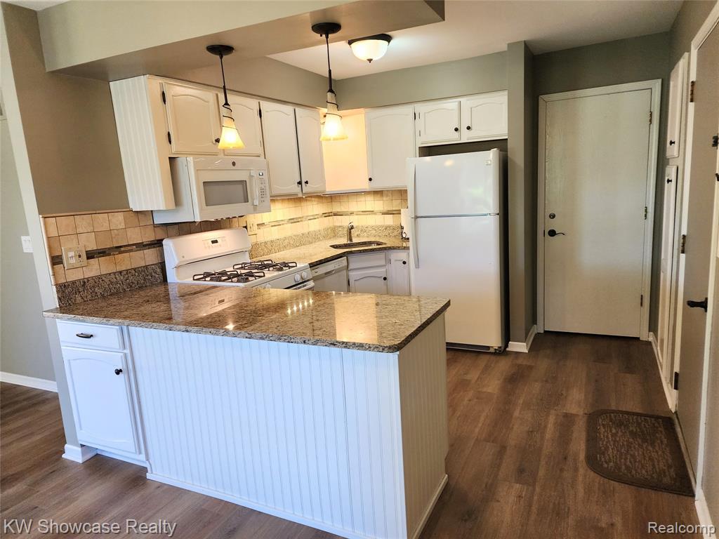 38824 Windmill Pointe S, Clinton Twp, MI 48038 — Photo 10