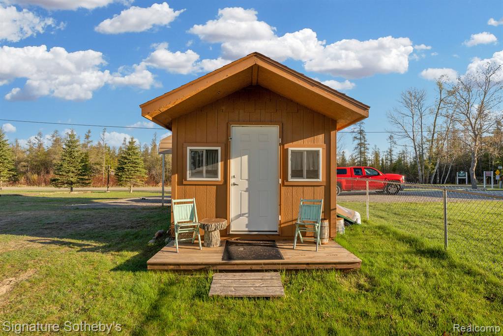 6130 Cedar Drive, Hubbard Lake, MI 49747 — Photo 26