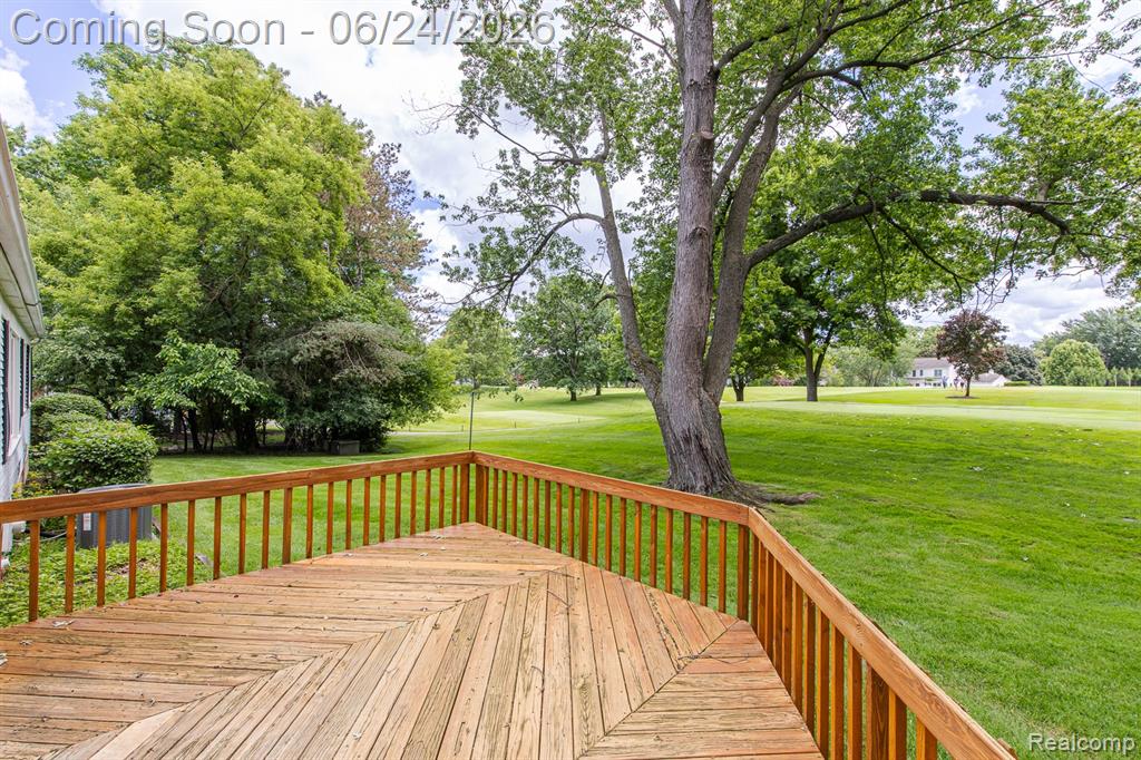 710 Basswood Drive, Rochester Hills, MI 48309 — Photo 38