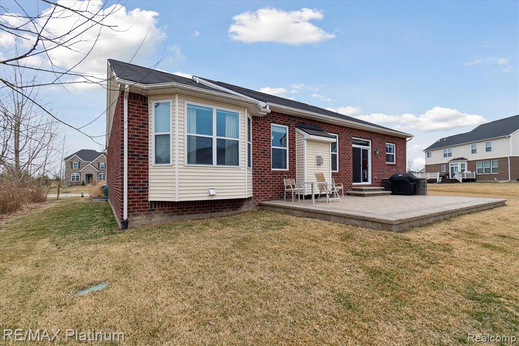 61082 SHAYA Boulevard, South Lyon, MI 48178 — Photo 46