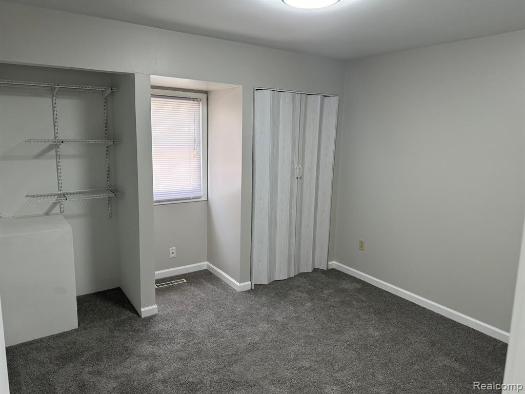 5657 CORNELL Street, Dearborn Heights, MI 48125 — Photo 10