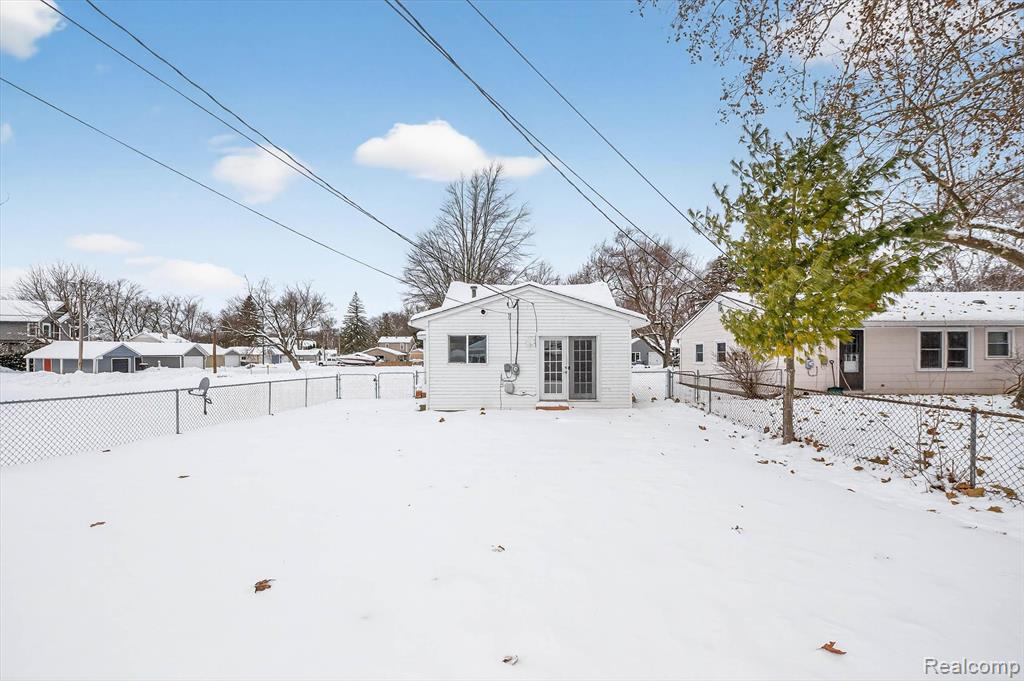 2754 Fishermans Drive, Highland, MI 48356 — Photo 24