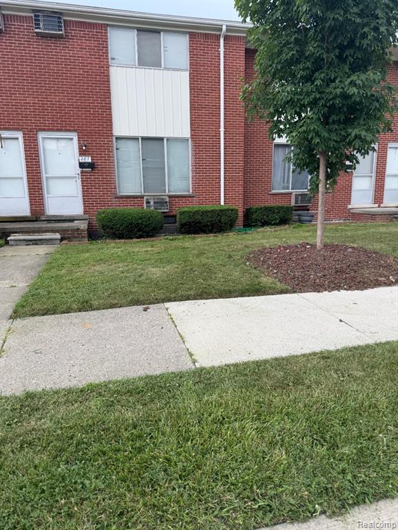 263 Riverbank Street, Wyandotte, MI 48192