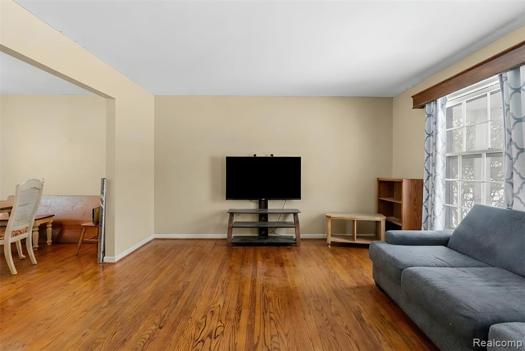 5189 Otsego Street, Burton, MI 48509 — Photo 6