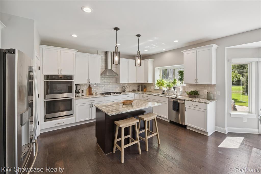 4067 Cameron Court, Wixom, MI 48381 — Photo 15