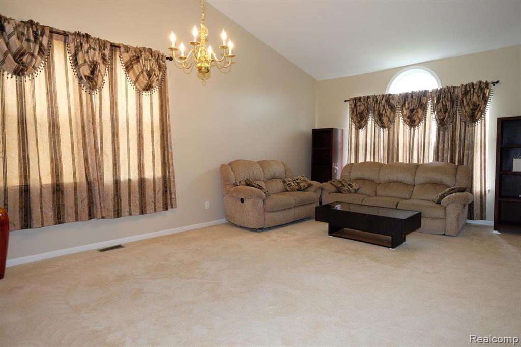 9653 Wexford Drive, Ypsilanti, MI 48198 — Photo 3