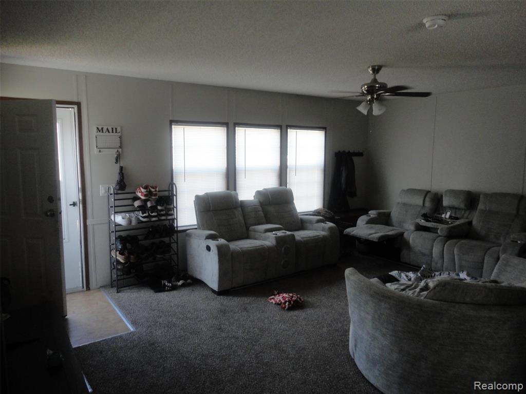 955 CAMERON CIRCLE, Monroe, MI 48161 — Photo 4