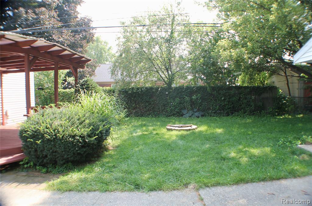 808 WELLESLEY Avenue, Royal Oak, MI 48067 — Photo 14