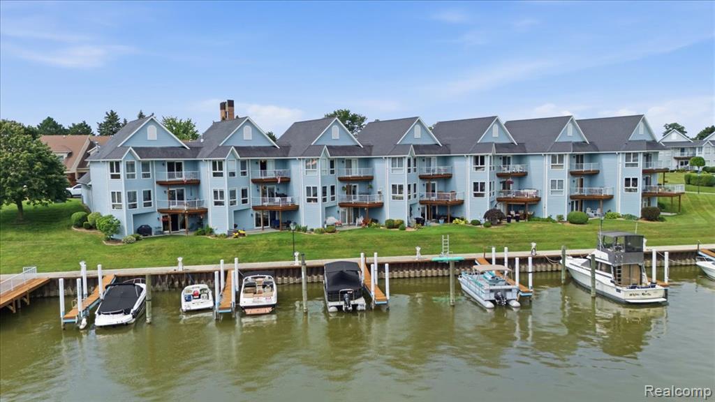 827 N Pointe, Port Huron, MI 48060 — Photo 45