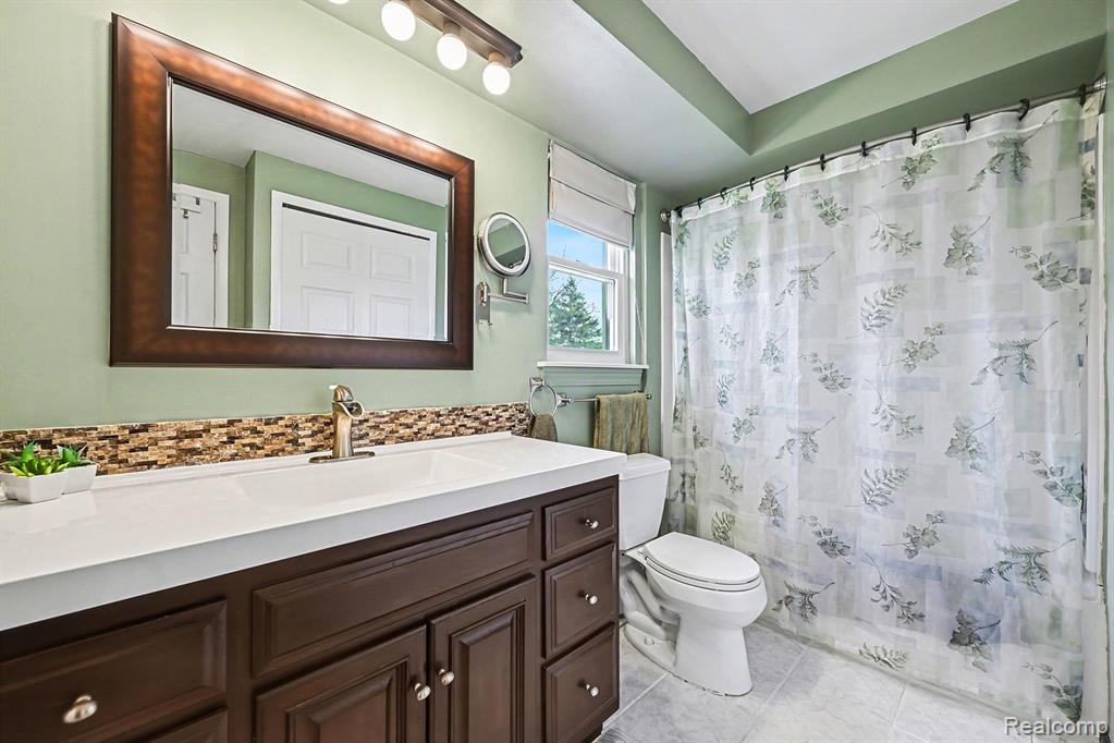42942 Barchester Road, Canton, MI 48187 — Photo 18