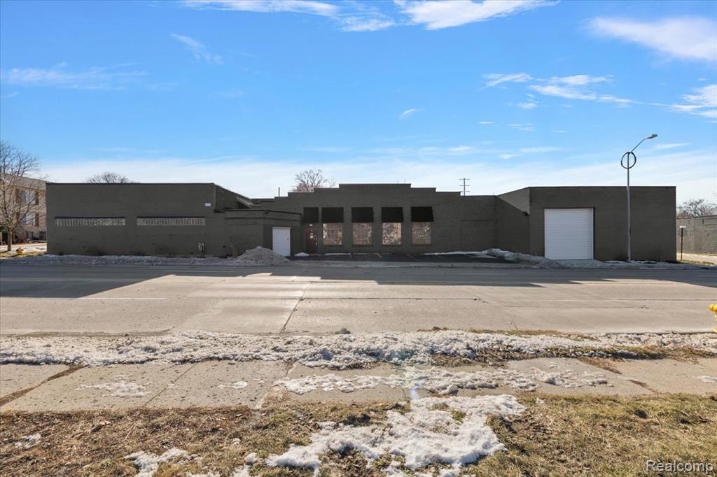 500 Auburn Avenue, Pontiac, MI 48342 — Photo 15