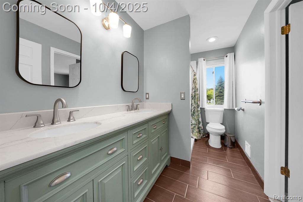 42708 Wilmington Drive, Sterling Heights, MI 48313 — Photo 16