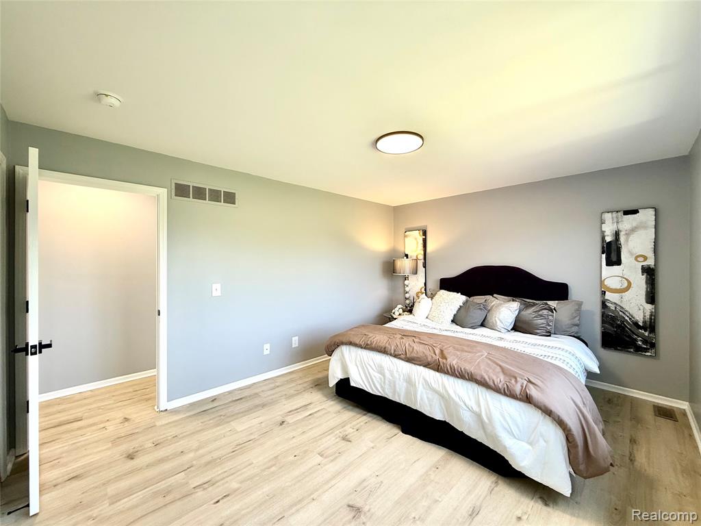 4158 KIMBERLY Drive, Canton, MI 48188 — Photo 37