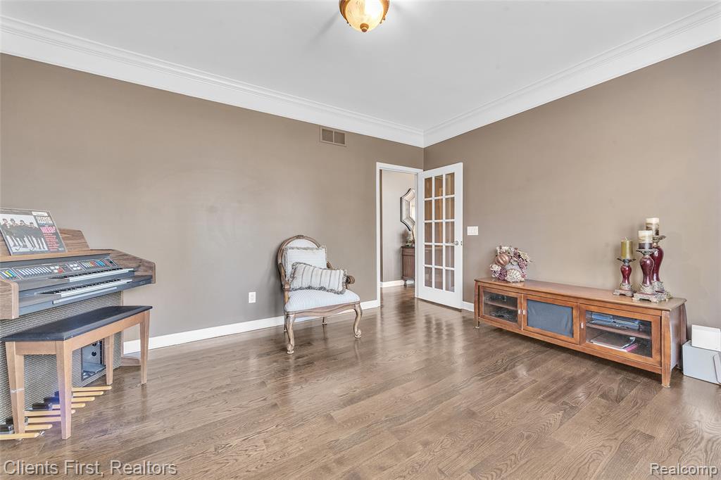 44497 White Pine Circle W, Northville, MI 48168 — Photo 32