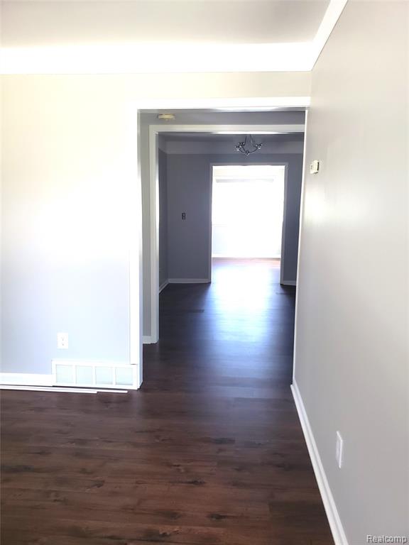 8224 Milburn Street, Westland, MI — Photo 15