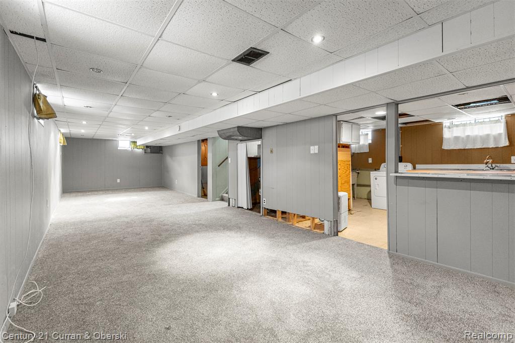 9299 Becker Avenue, Allen Park, MI 48101 — Photo 32