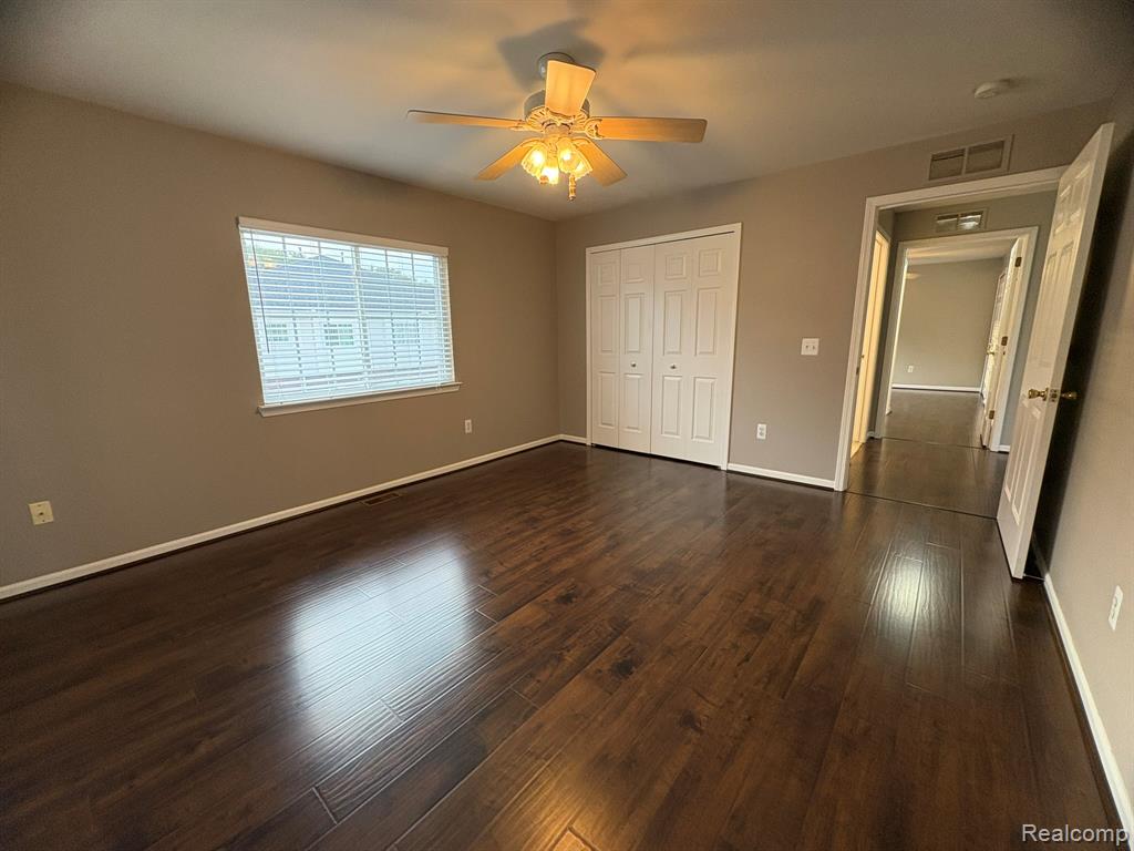 5572 Acorn Lane, 72, Sterling Heights, MI 48314 — Photo 8