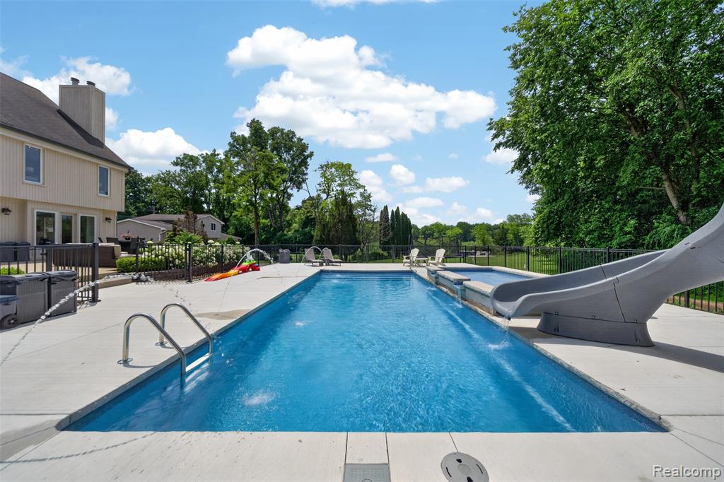 5136 Commerce Road, West Bloomfield, MI 48324 — Photo 61