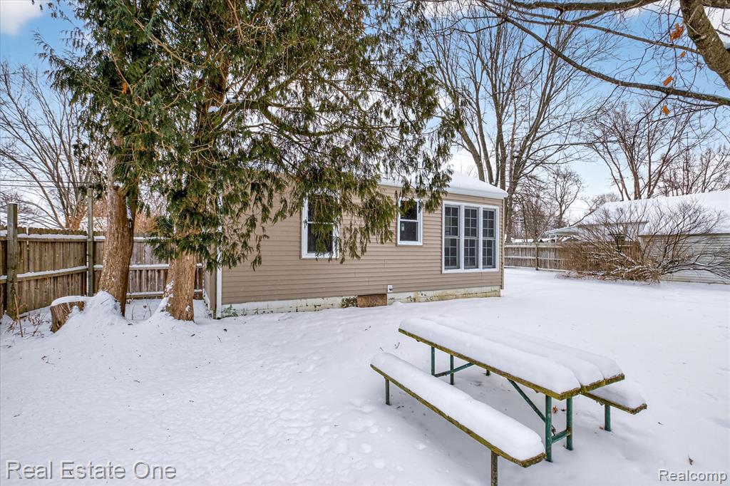 3267 Mills Acres Street, Flint, MI 48506 — Photo 31