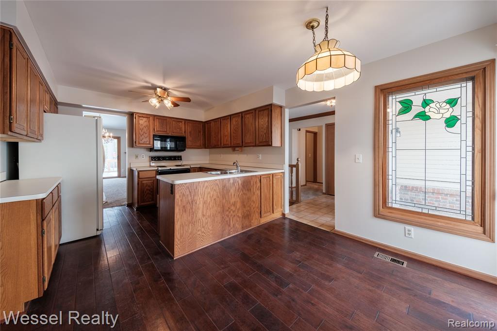 70111 Whitetail Lane, 6, Bruce, MI 48065 — Photo 6