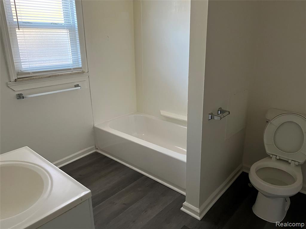 5868 N Linville Street, Westland, MI — Photo 11