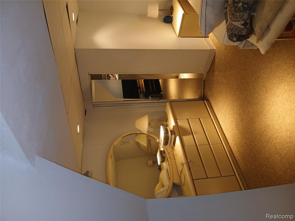 8086 Pickering Pl Place, Westland, MI — Photo 13
