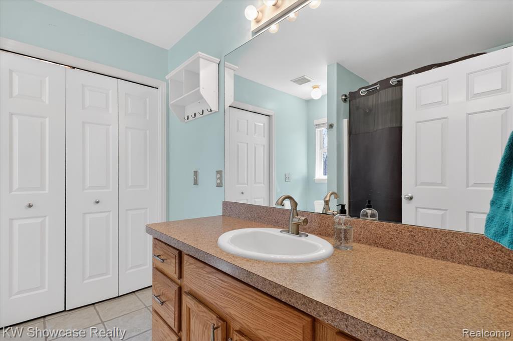662 Tierney Avenue, Highland, MI 48356 — Photo 21